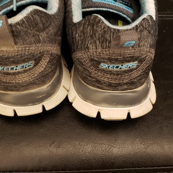 Skechers Memory foam sneakers sz 8.5 - Picture 5 of 8